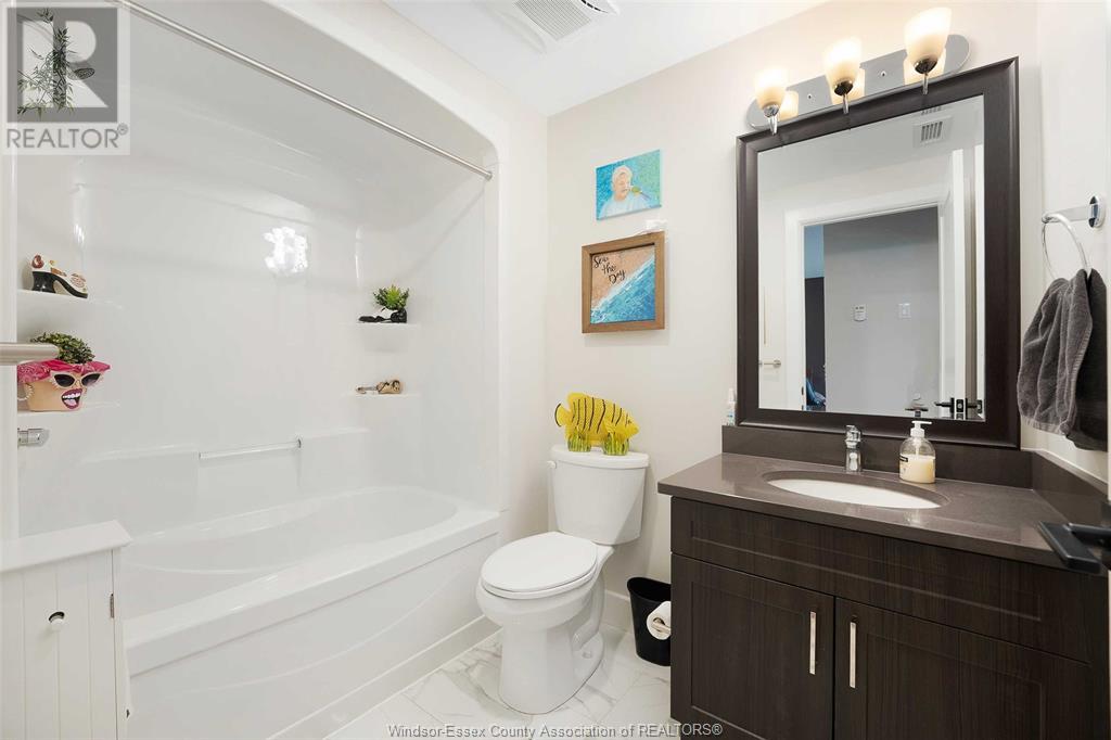 Photo 13 of 2550 Sandwich West Parkway Unit 110, Lasalle ON