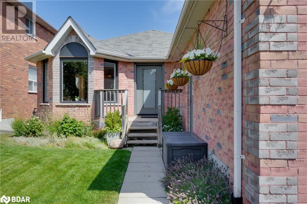 Photo 2 of 12 Dunnett Drive, Barrie ON