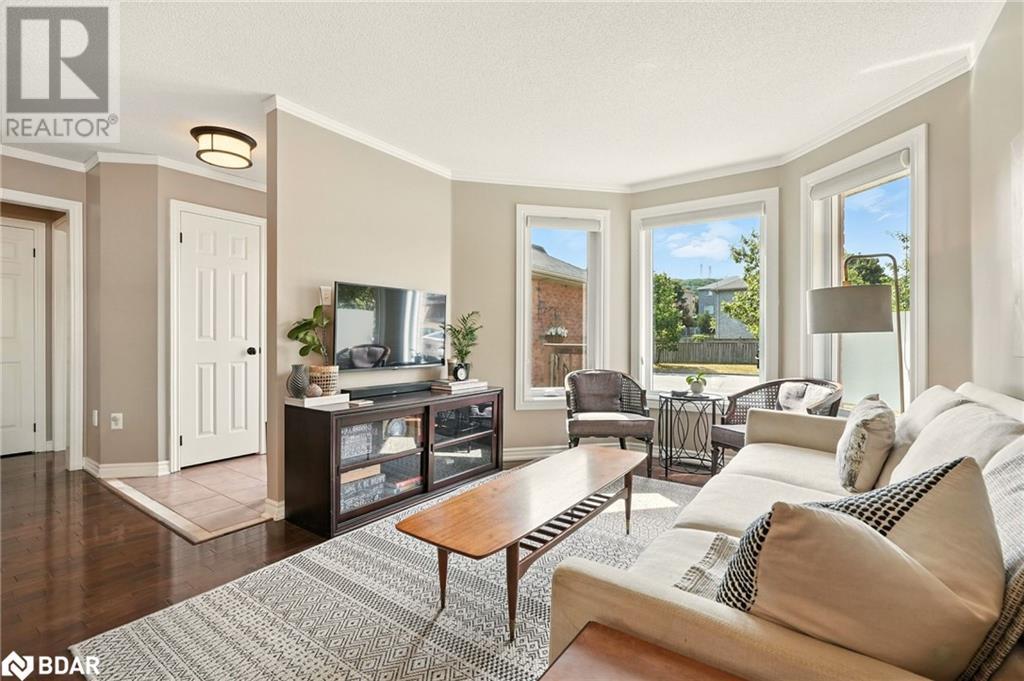 Photo 5 of 12 Dunnett Drive, Barrie ON