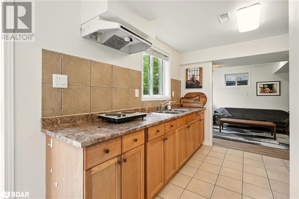 Photo 24 of 12 Dunnett Drive, Barrie ON