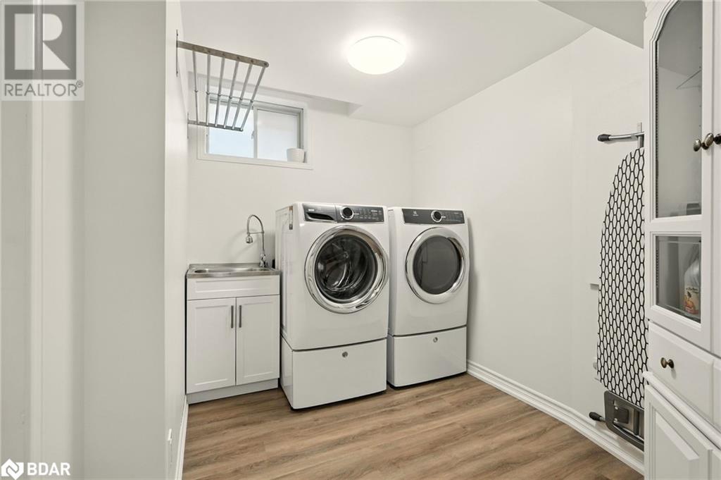 Photo 30 of 12 Dunnett Drive, Barrie ON