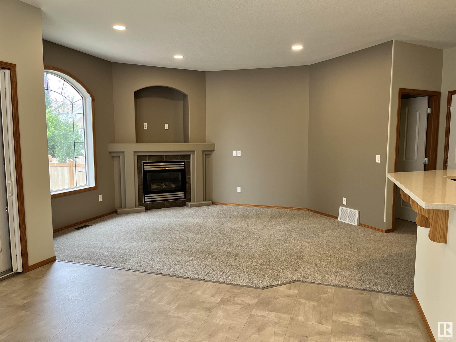 Photo 9 of 2 Wakefield Pl, Leduc AB