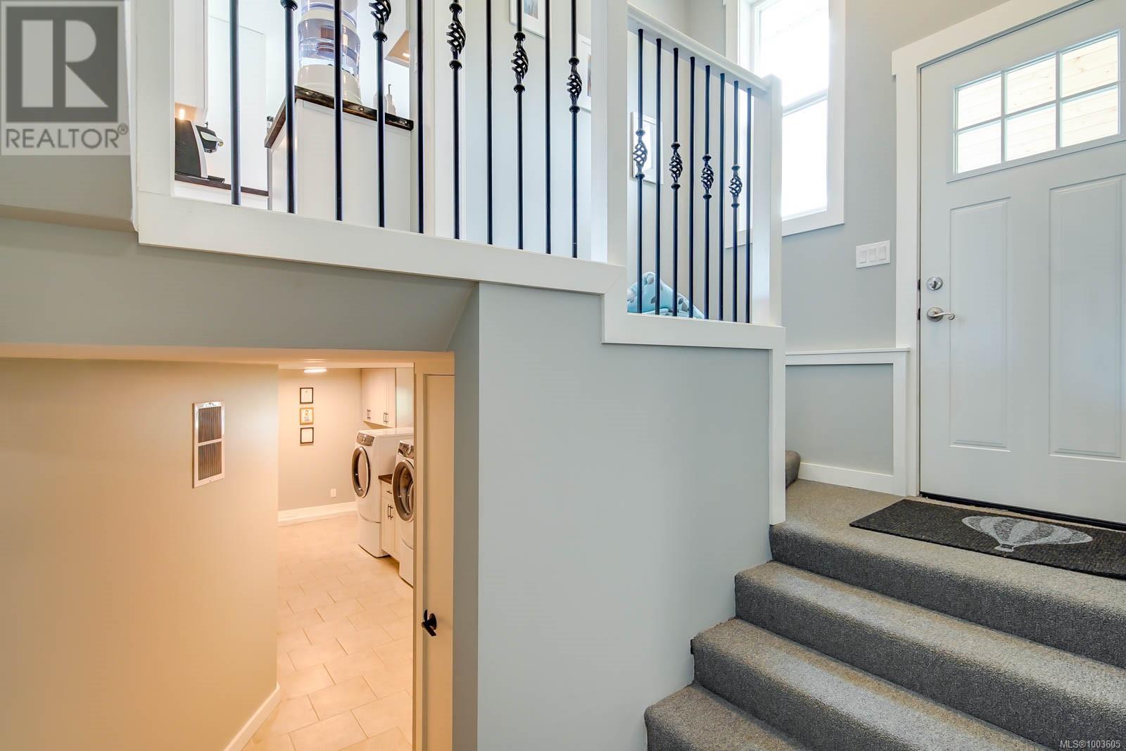 7801-7807 Beaver Creek Rd, Port Alberni