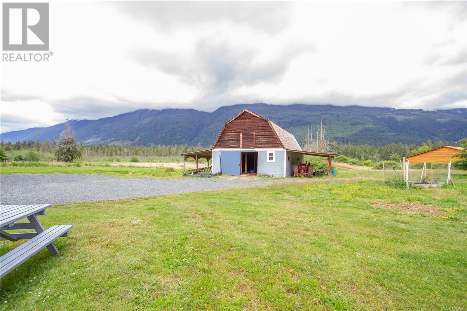 7801-7807 Beaver Creek Rd, Port Alberni