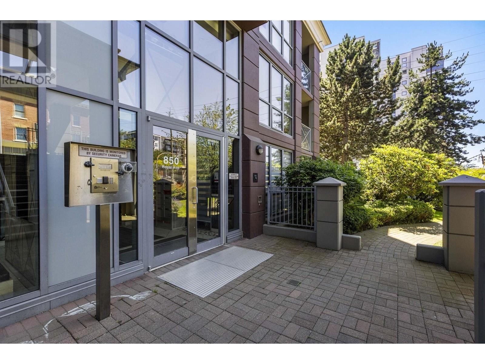 Photo 3 of 1901 850 Royal Avenue, New Westminster BC