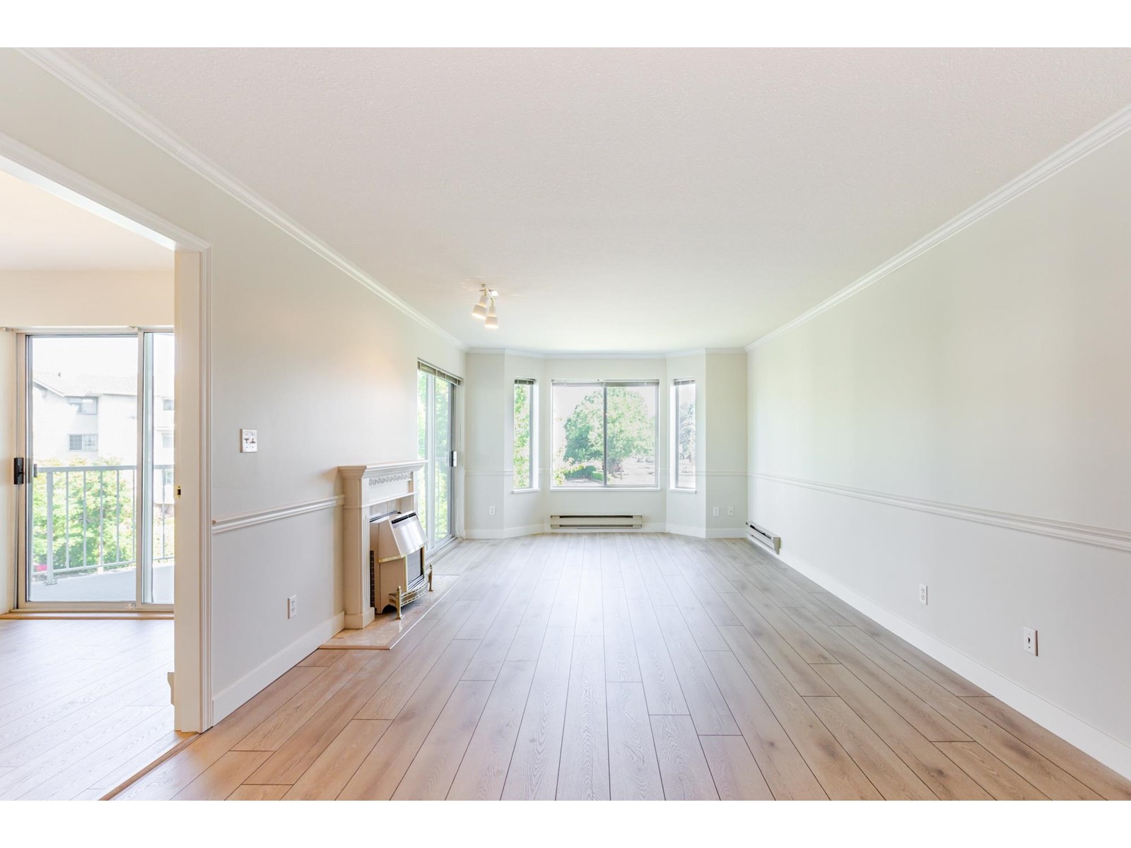 Photo 3 of 217 20600 53 A Avenue, Langley BC