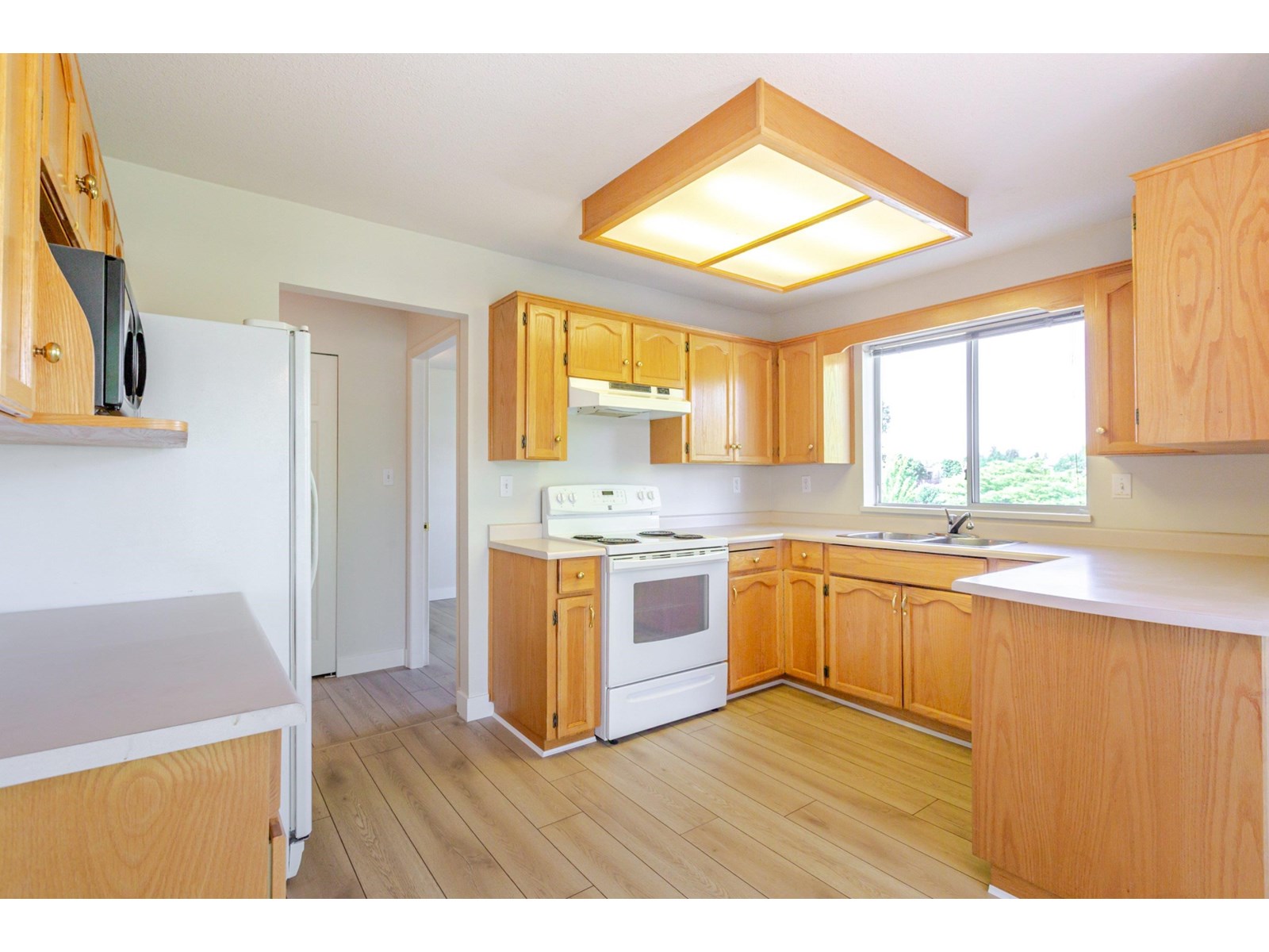Photo 7 of 217 20600 53 A Avenue, Langley BC