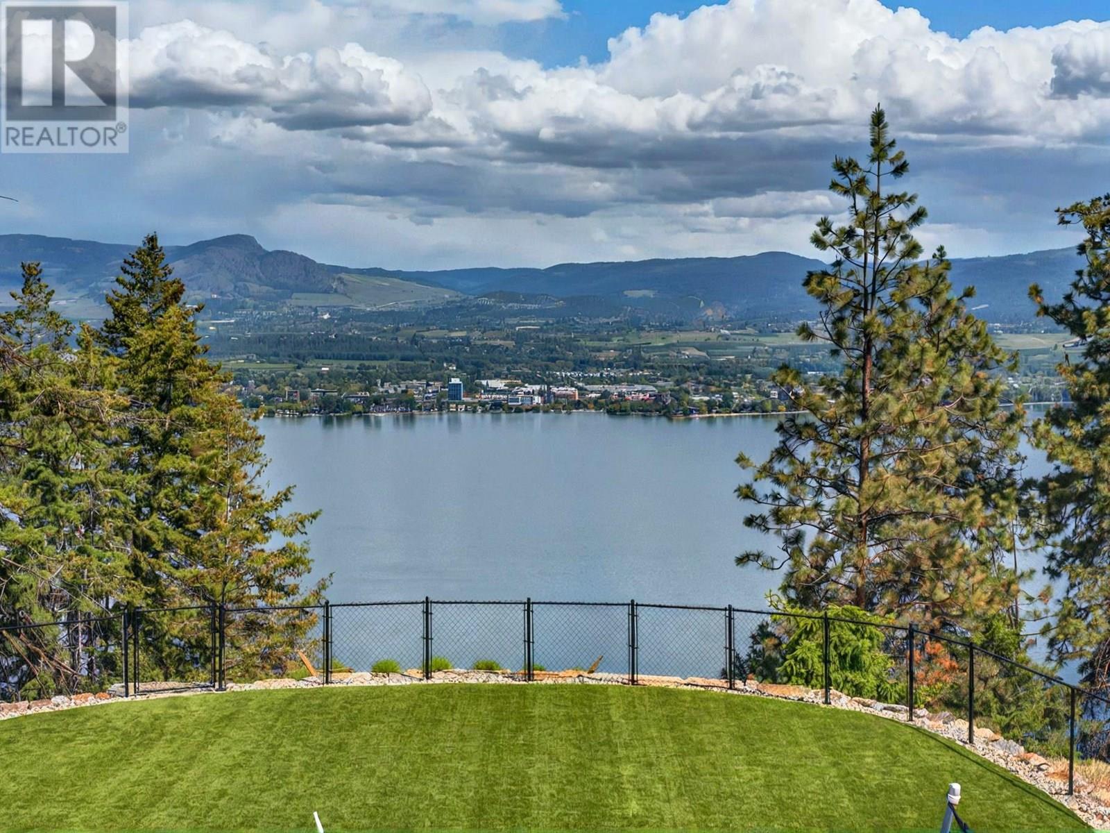  2519 Hillsborough Road, West Kelowna
