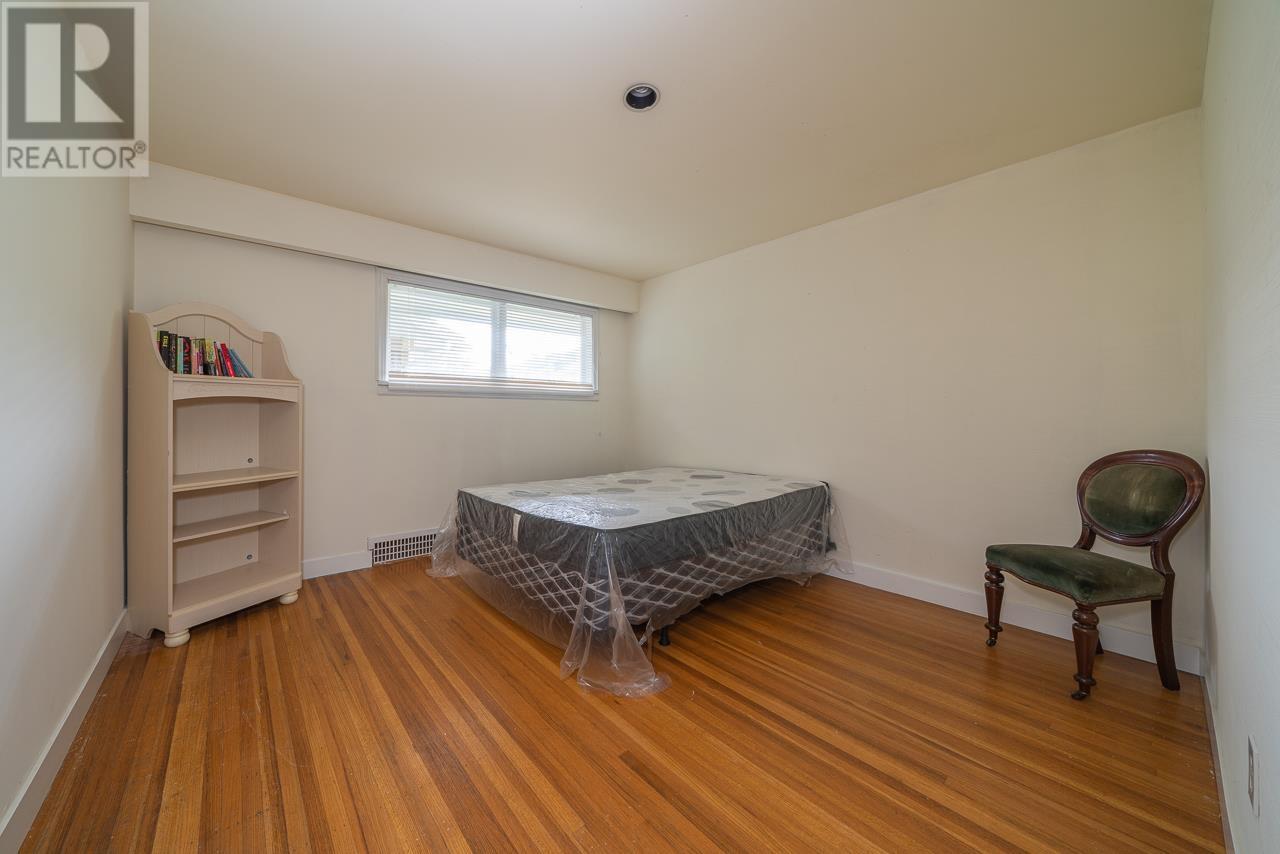 Photo 18 of 650 Southborough Drive, West Vancouver BC