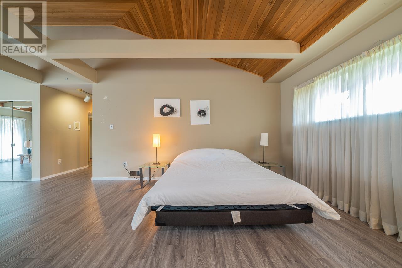 Photo 22 of 650 Southborough Drive, West Vancouver BC