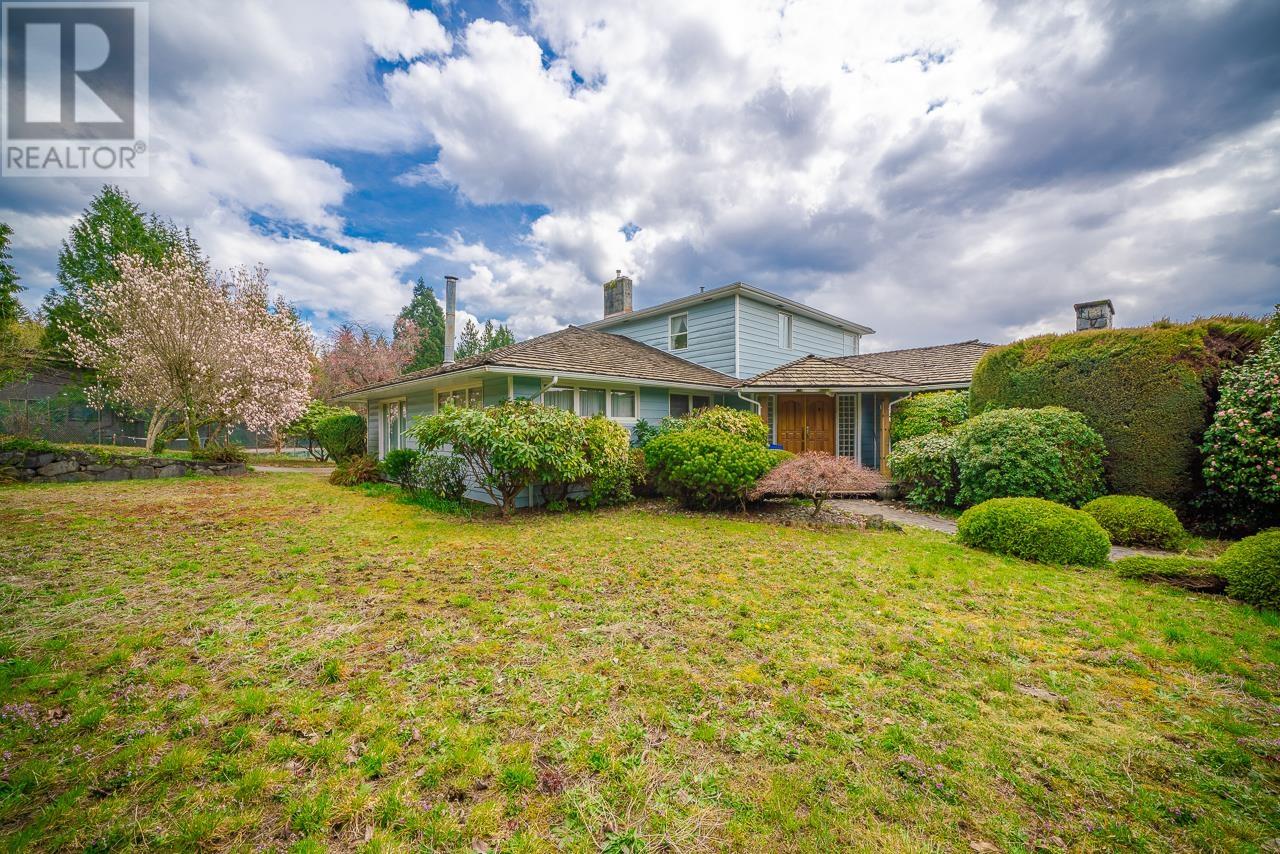 Photo 7 of 650 Southborough Drive, West Vancouver BC