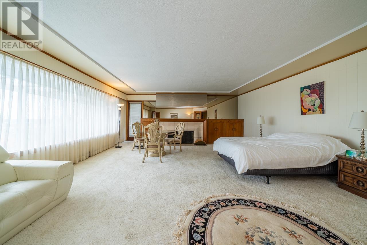 Photo 12 of 650 Southborough Drive, West Vancouver BC