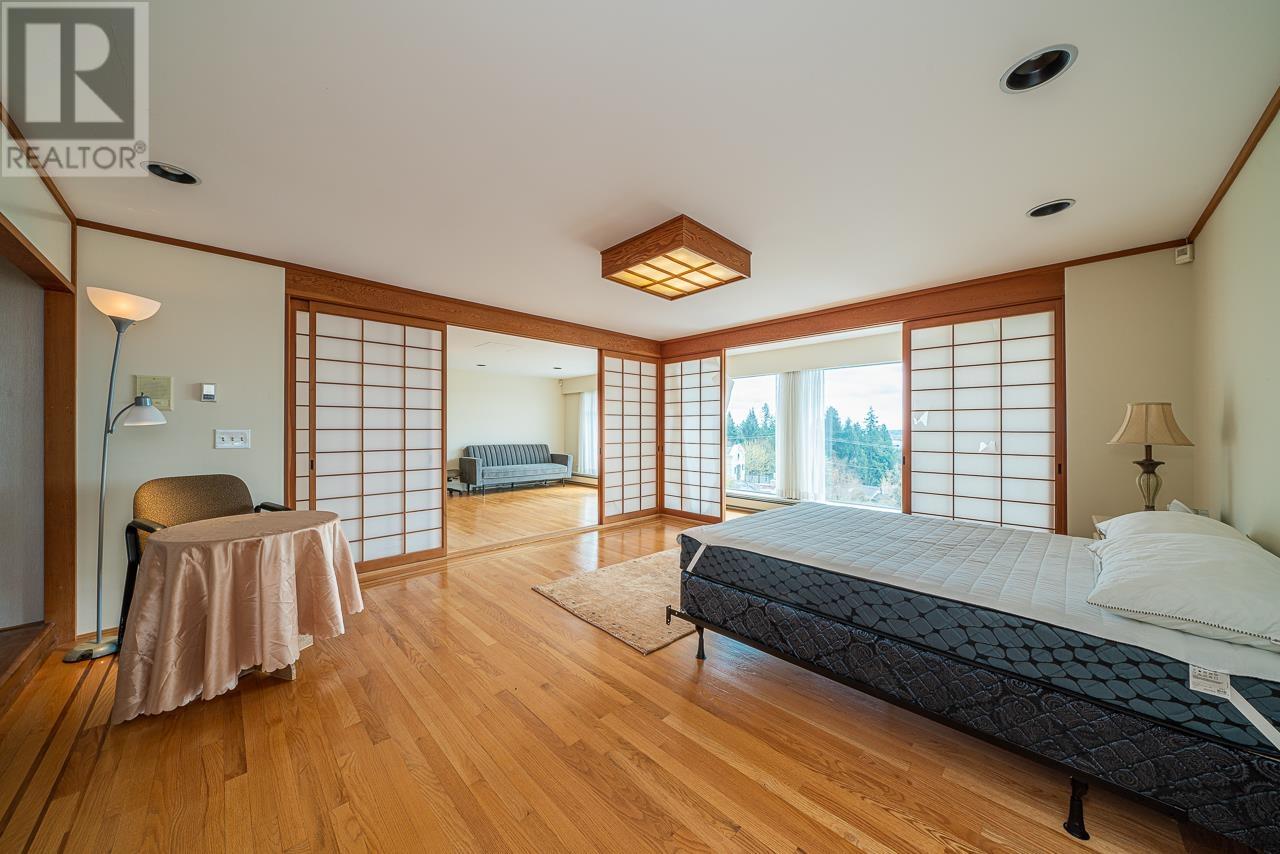 Photo 15 of 650 Southborough Drive, West Vancouver BC