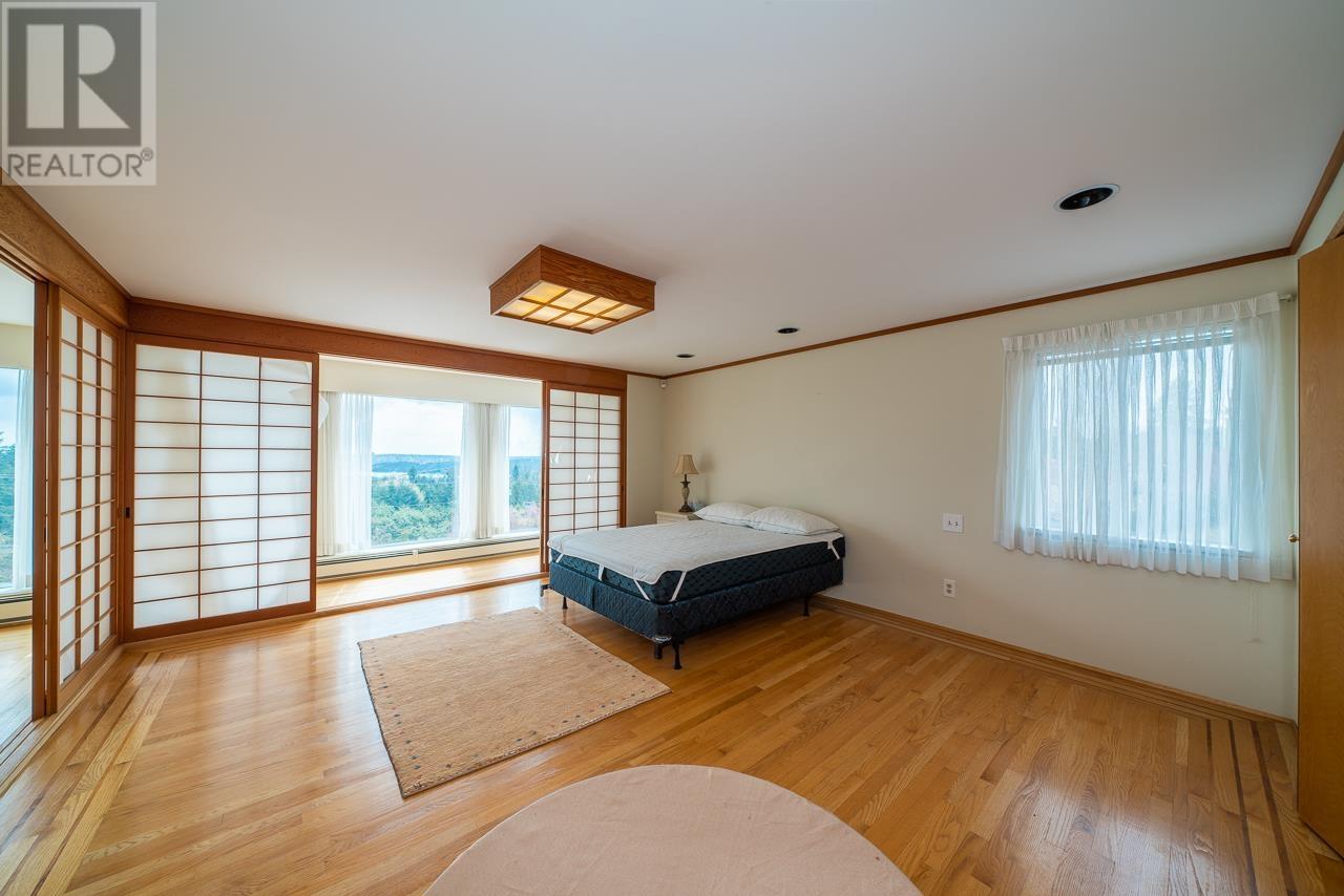 Photo 14 of 650 Southborough Drive, West Vancouver BC