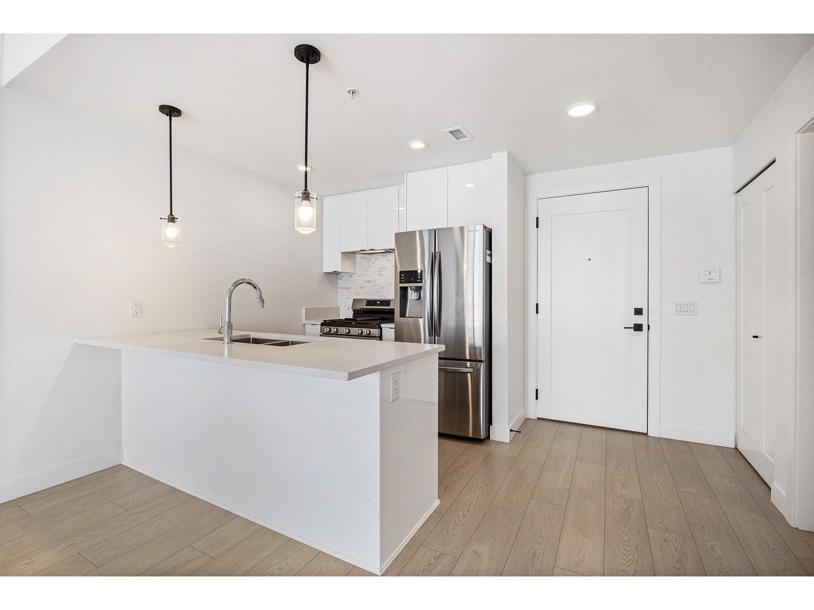 Photo 34 of 307 19945 Brydon Crescent, Langley BC
