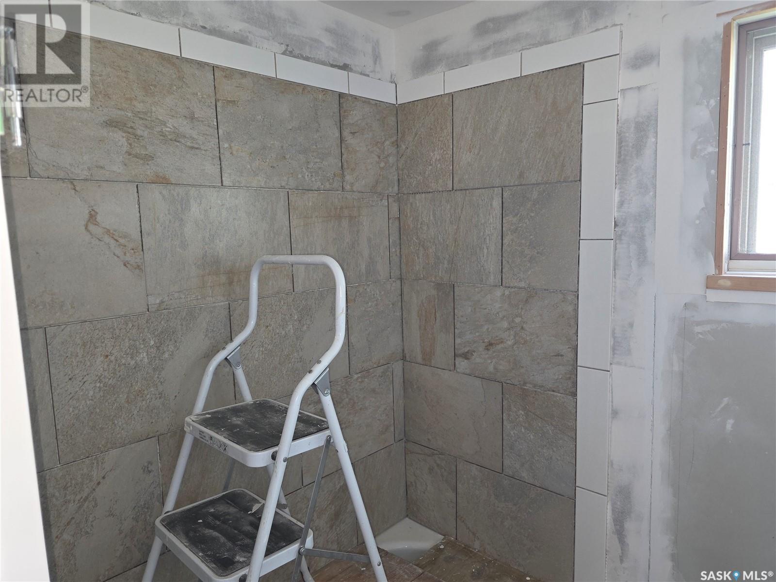 Photo 12 of 311 5th Street E, Wynyard SK