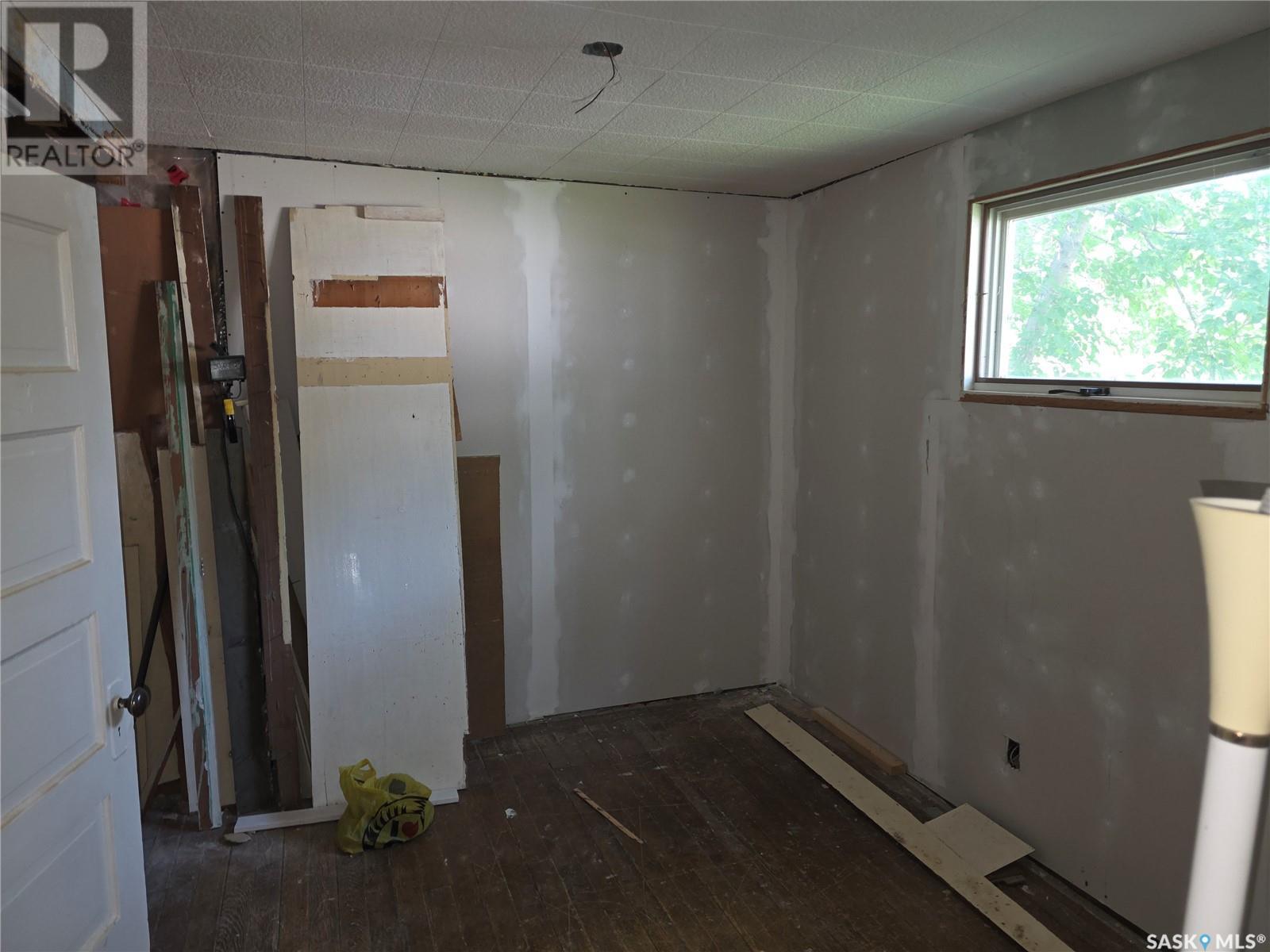 Photo 16 of 311 5th Street E, Wynyard SK