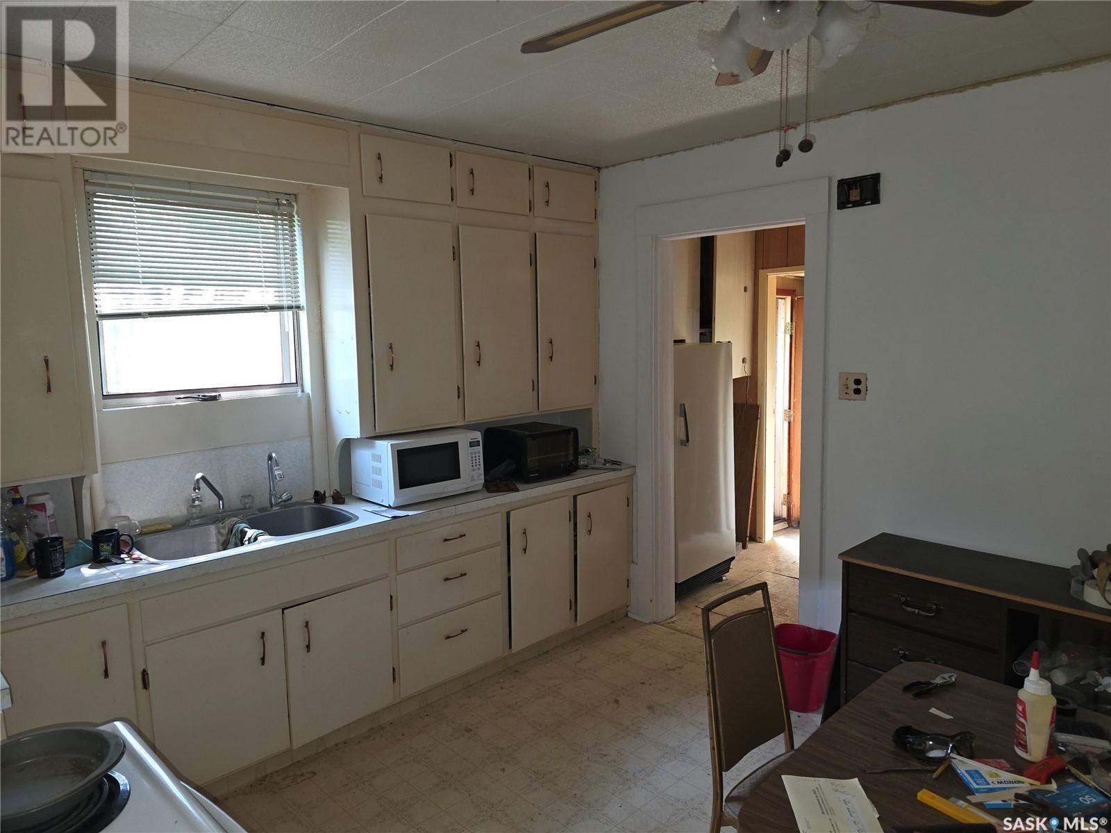 Photo 20 of 311 5th Street E, Wynyard SK