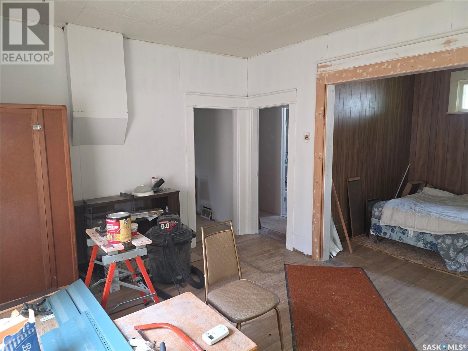 Photo 6 of 311 5th Street E, Wynyard SK