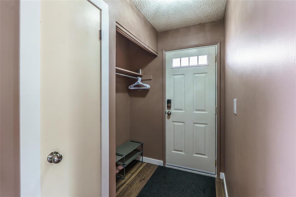 Photo 2 of 1493 Rothesay Street, Winnipeg MB