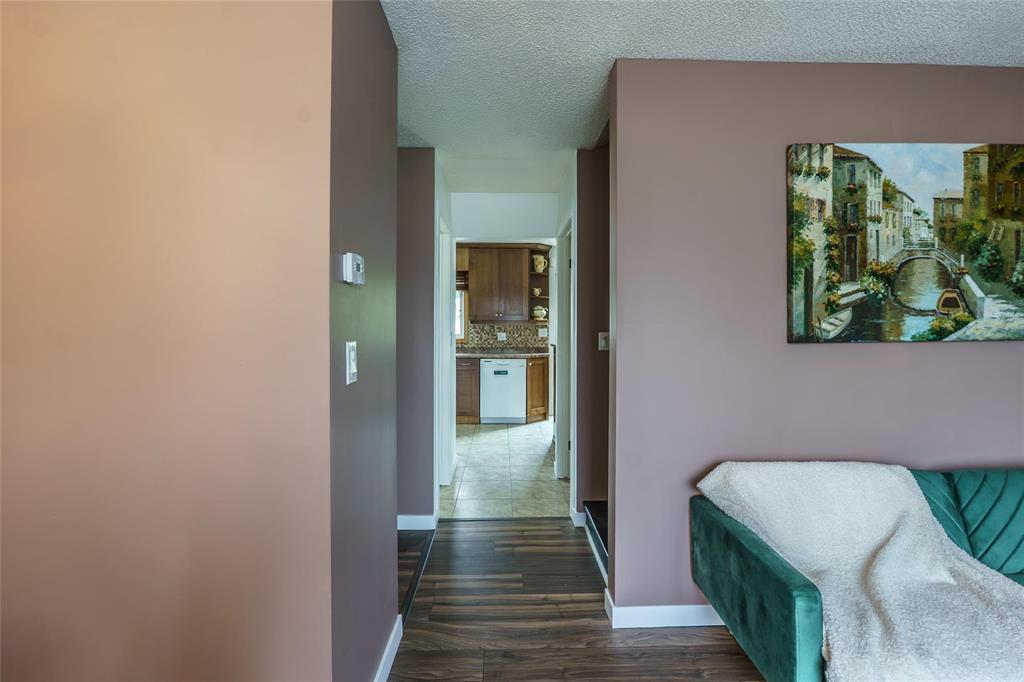 Photo 8 of 1493 Rothesay Street, Winnipeg MB
