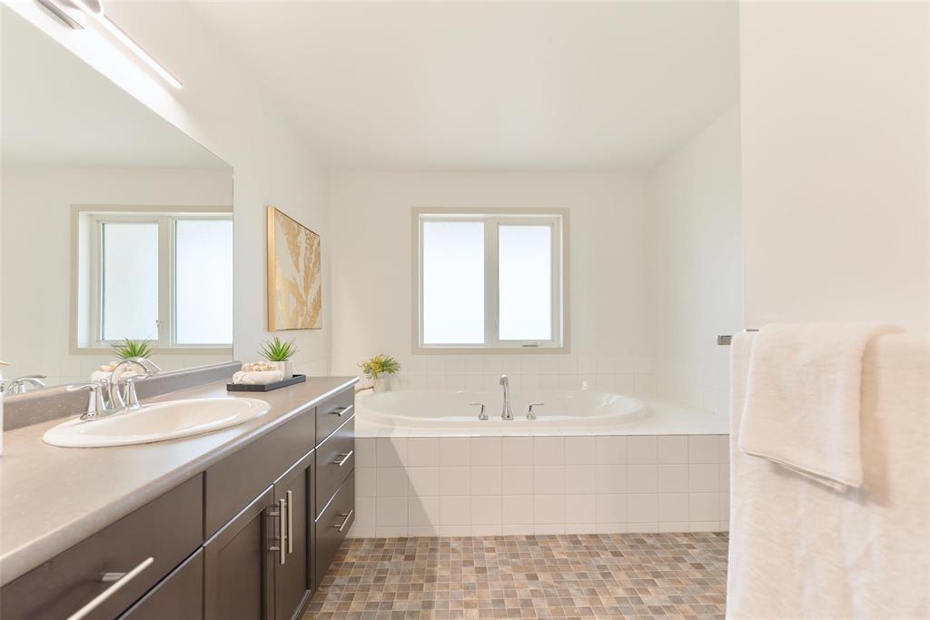 Photo 33 of 59 Abbeydale Crescent, Winnipeg MB