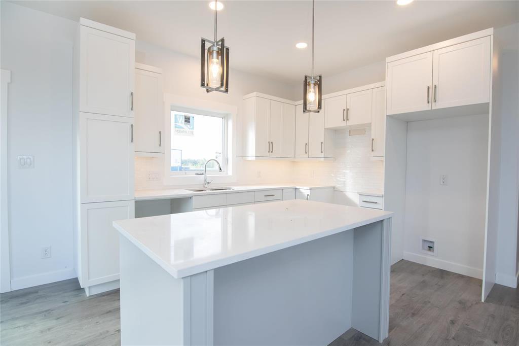 Photo 8 of 26 Van Riesen Drive, Niverville MB