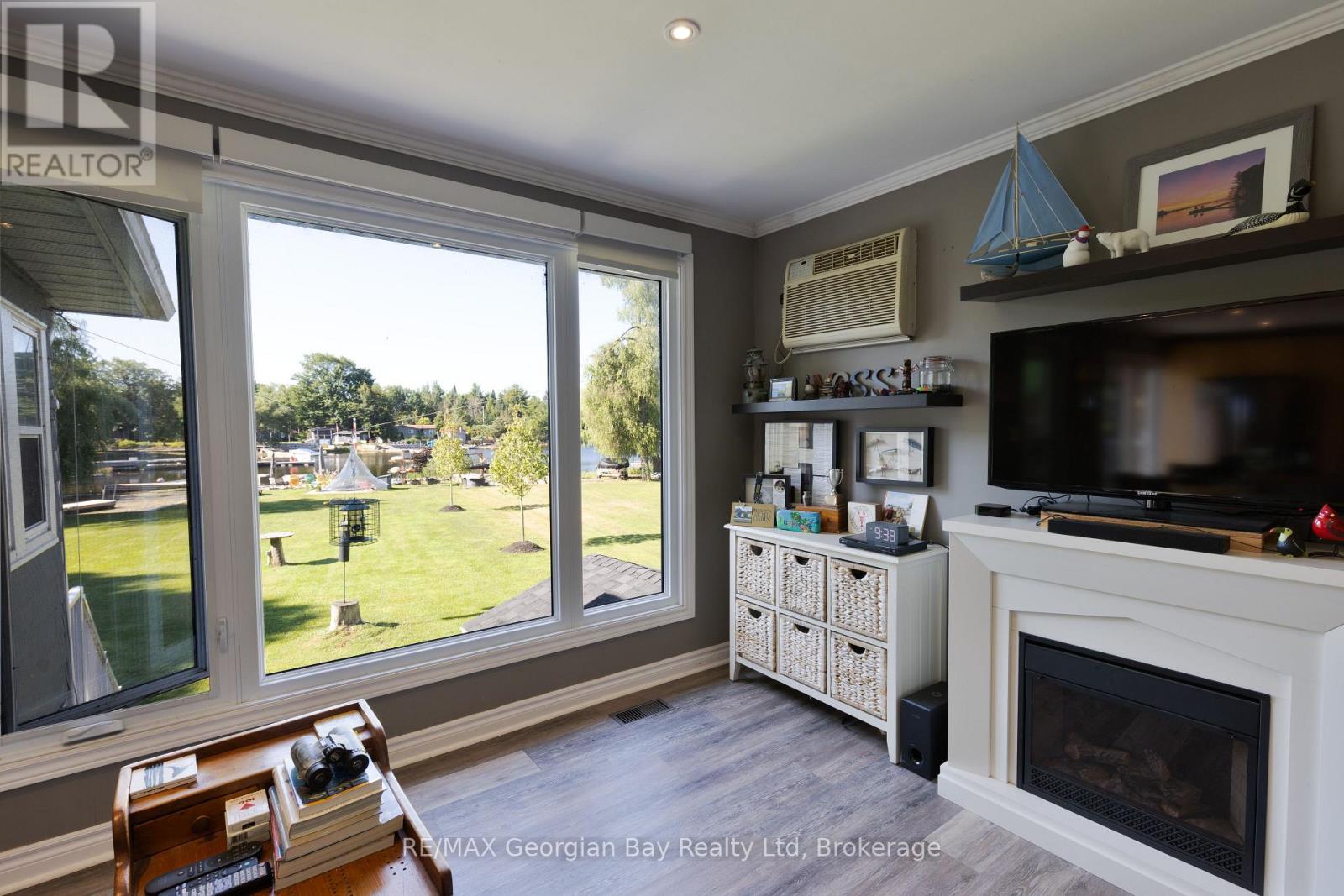 Photo 8 of 46 Forest Harbour Parkway, Tay ON
