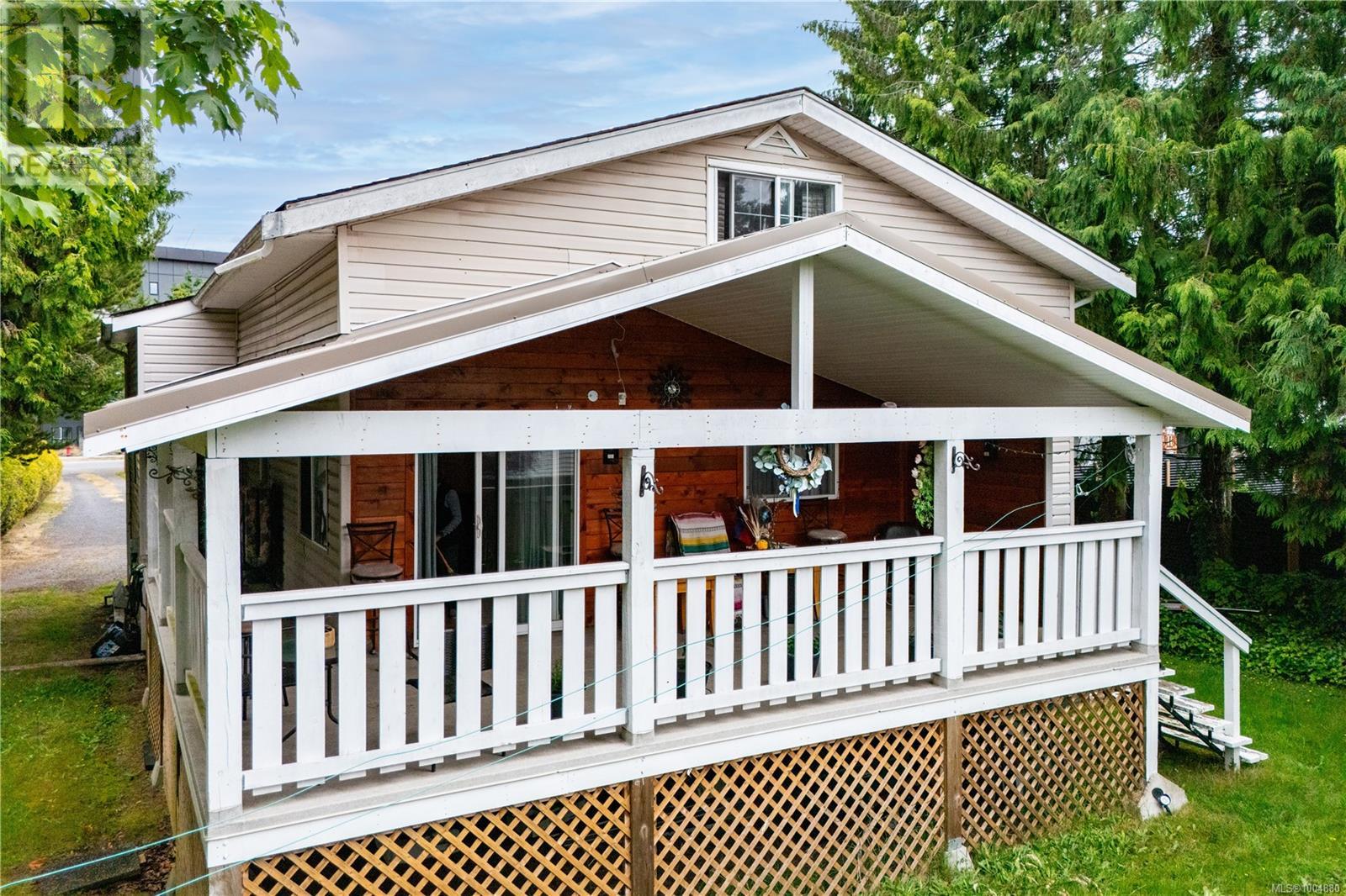 Photo 9 of 2218 Dalton Rd, Campbell River BC