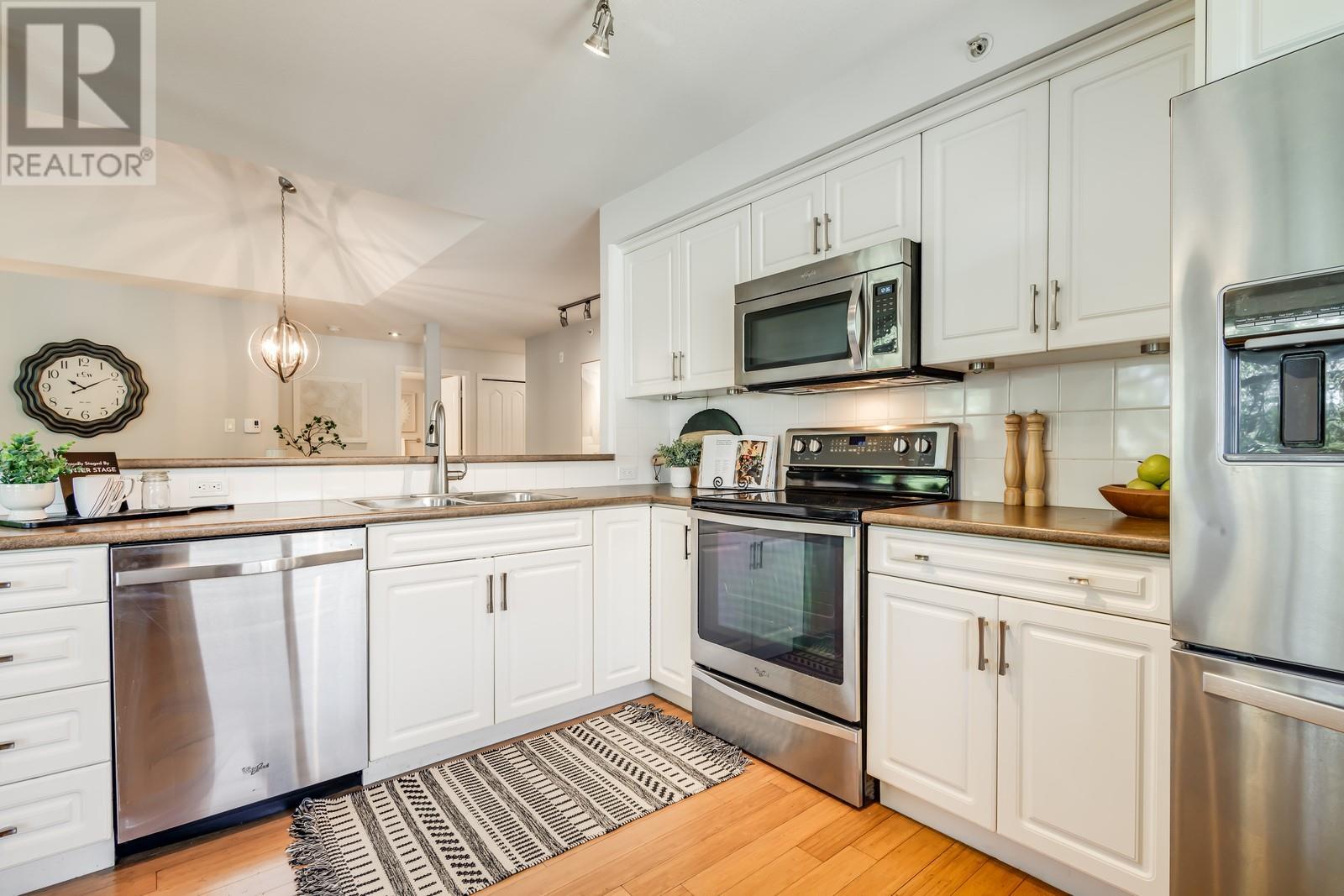 Photo 11 of 686 Lequime Road Unit 409, Kelowna BC