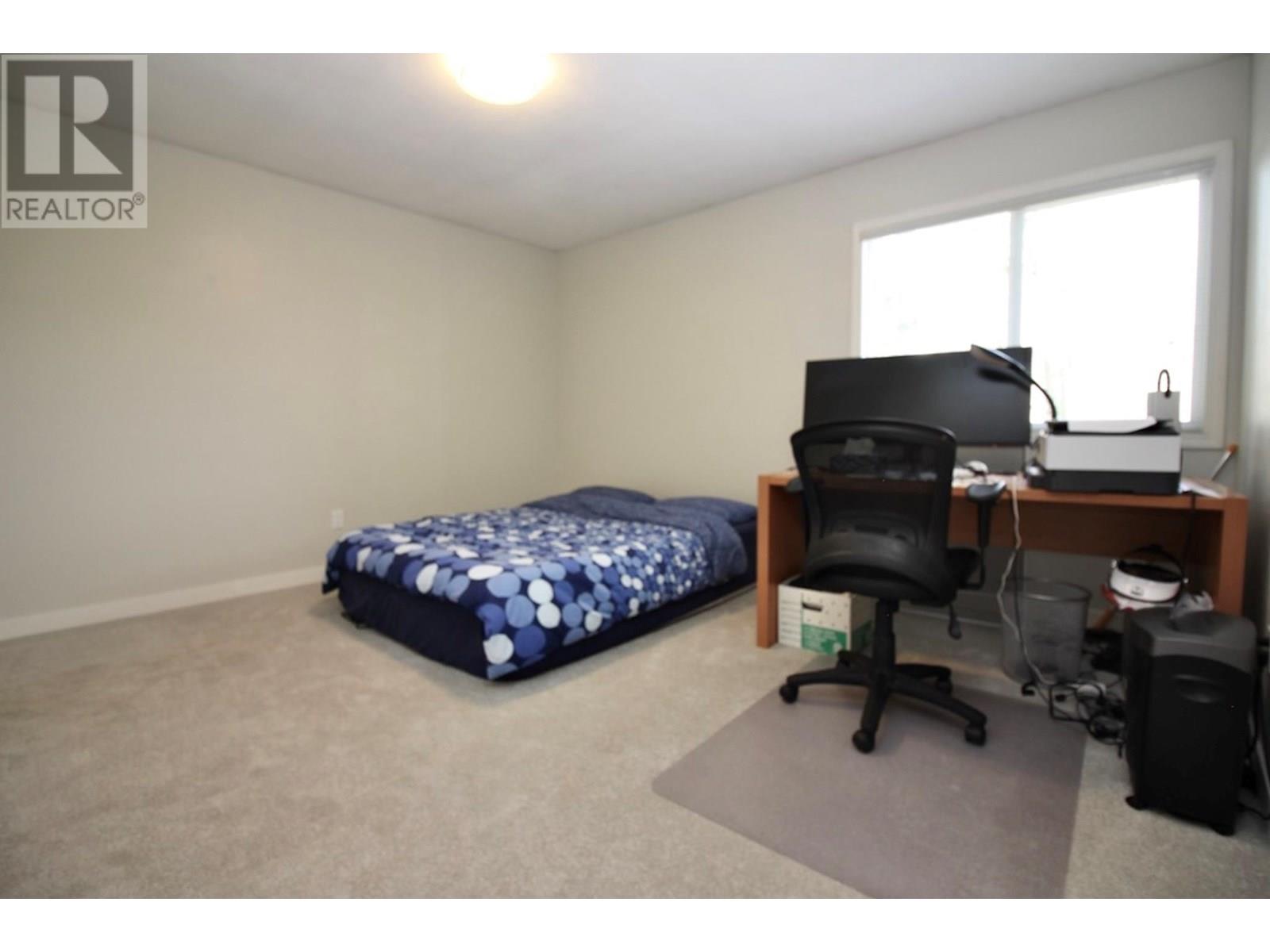  324 Clifton Road North, Kelowna