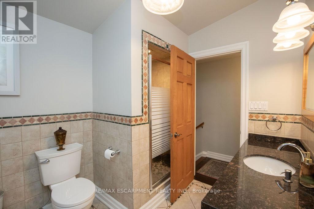 Photo 32 of 92 Auchmar Road, Hamilton ON