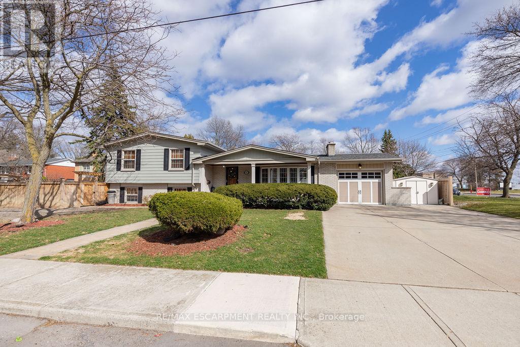 Photo 10 of 92 Auchmar Road, Hamilton ON
