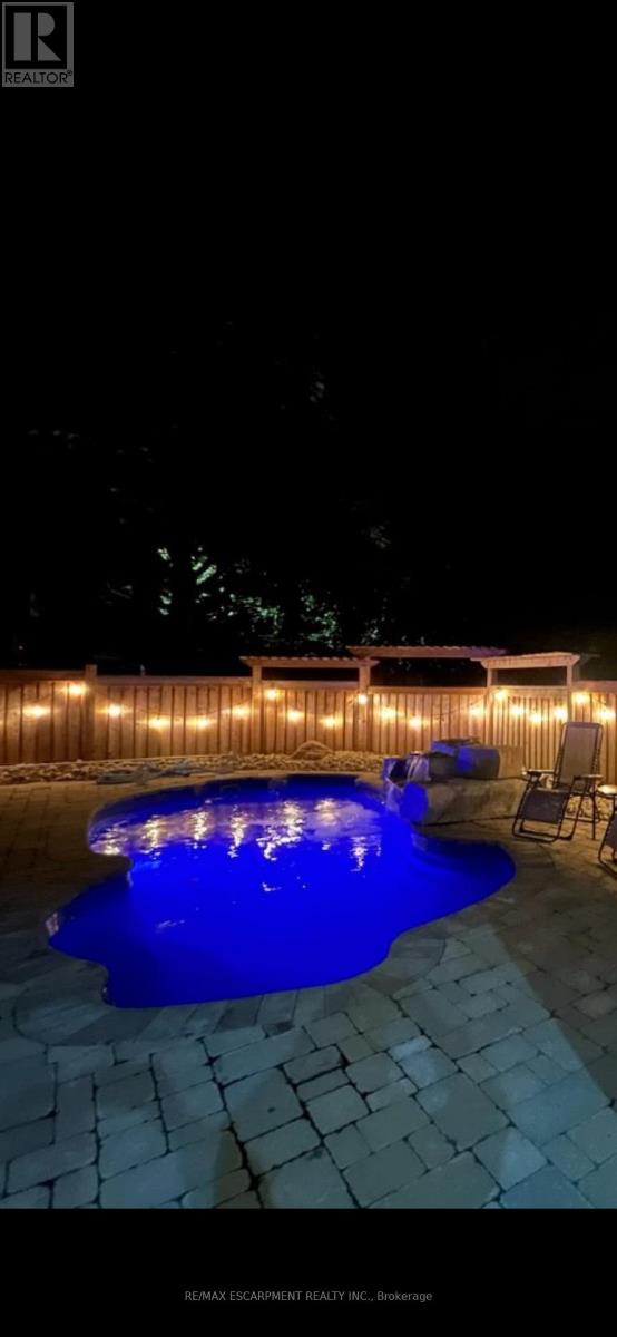 Photo 17 of 92 Auchmar Road, Hamilton ON