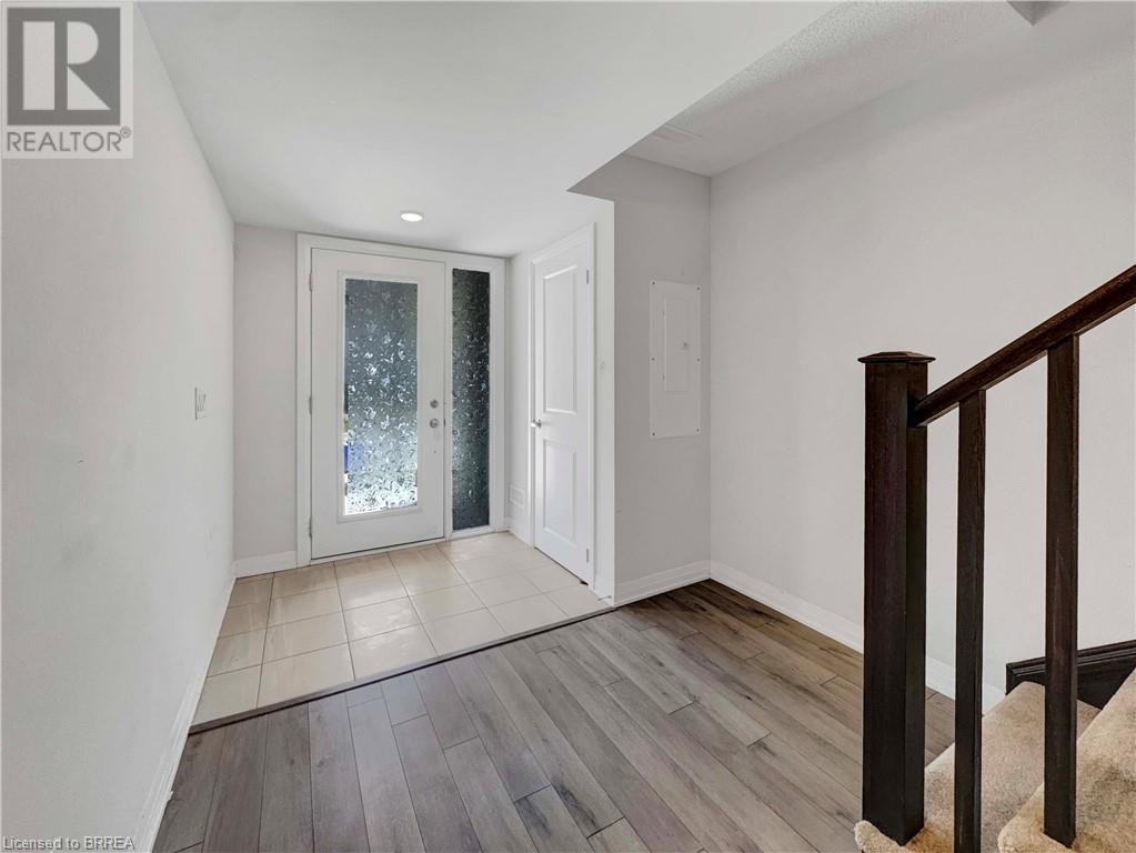 Photo 3 of 585 Colborne Street Unit 1105, Brantford ON