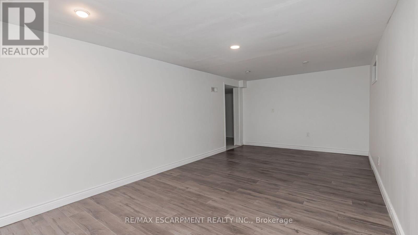 Photo 38 of 3 Mornington Drive, Hamilton ON