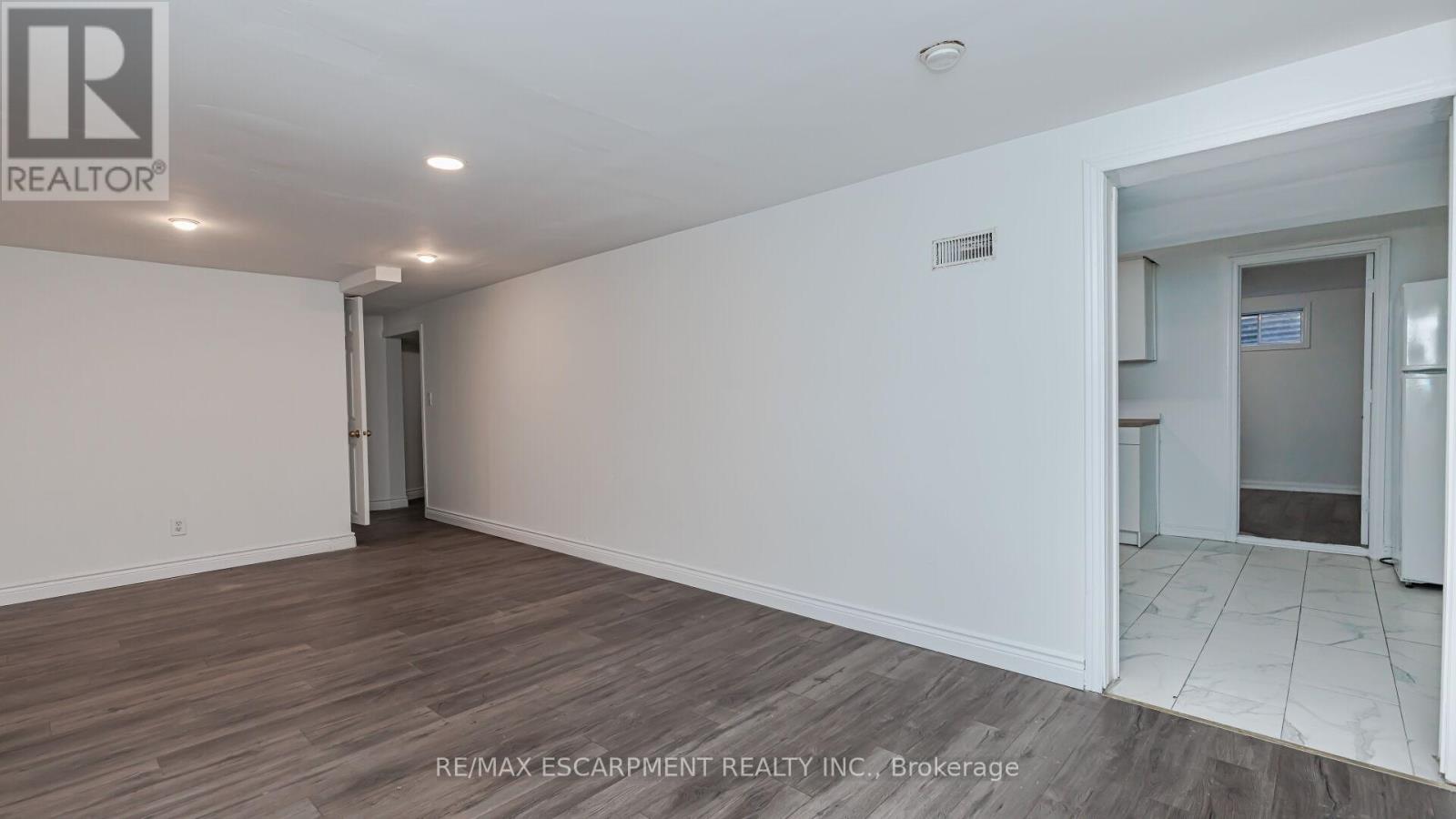 Photo 40 of 3 Mornington Drive, Hamilton ON