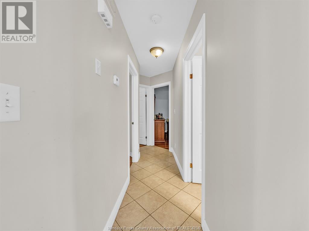 Photo 11 of 1437 Meridian Street, Windsor ON