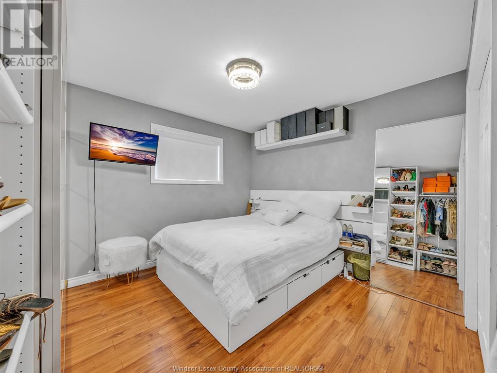 Photo 15 of 1437 Meridian Street, Windsor ON