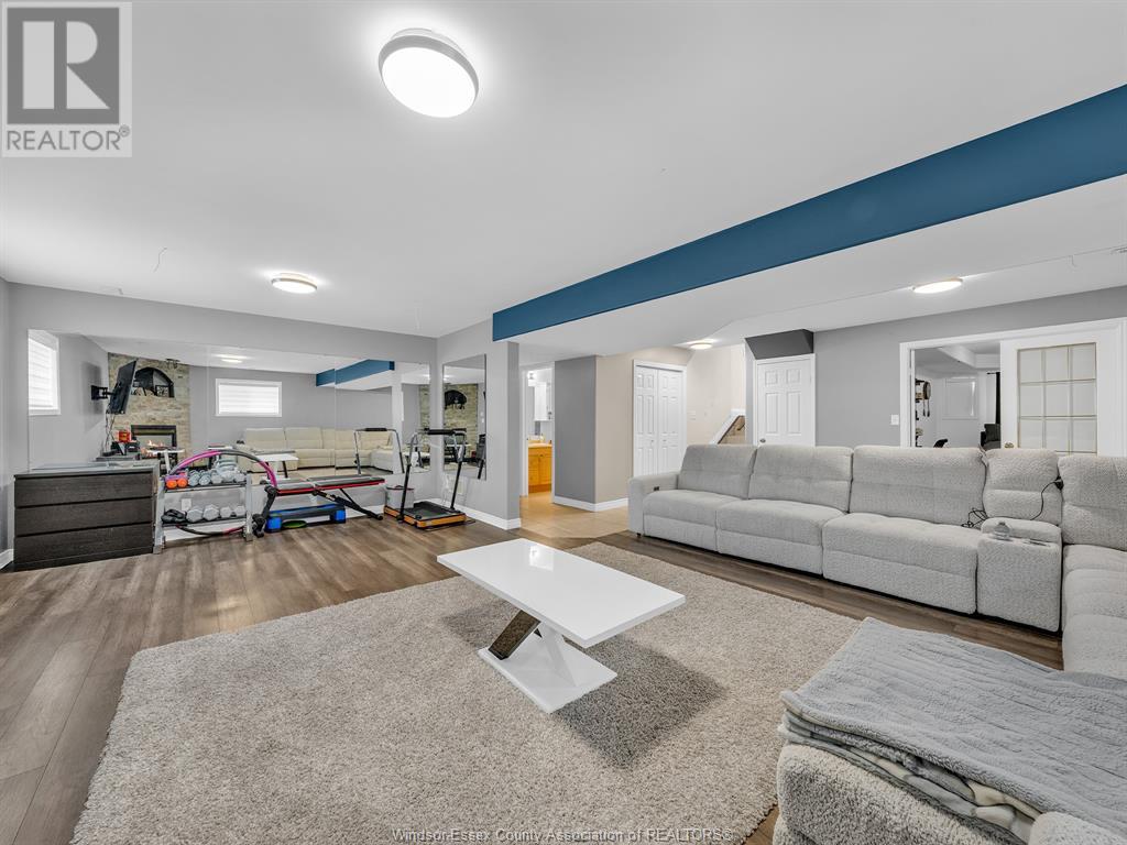 Photo 22 of 1437 Meridian Street, Windsor ON