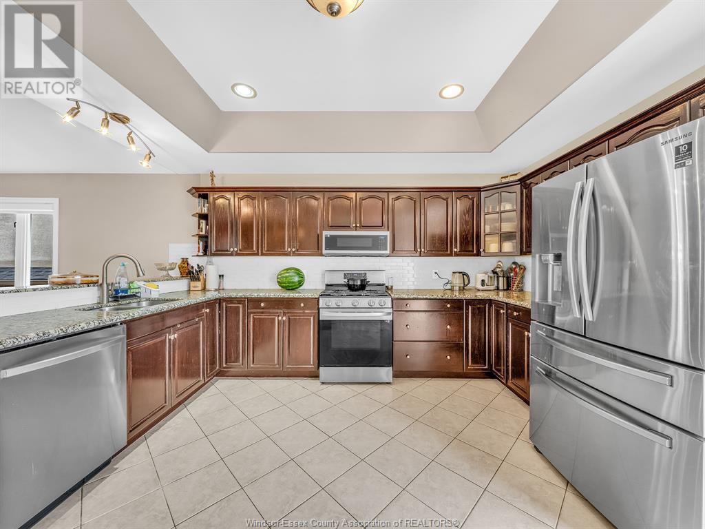 Photo 9 of 1437 Meridian Street, Windsor ON
