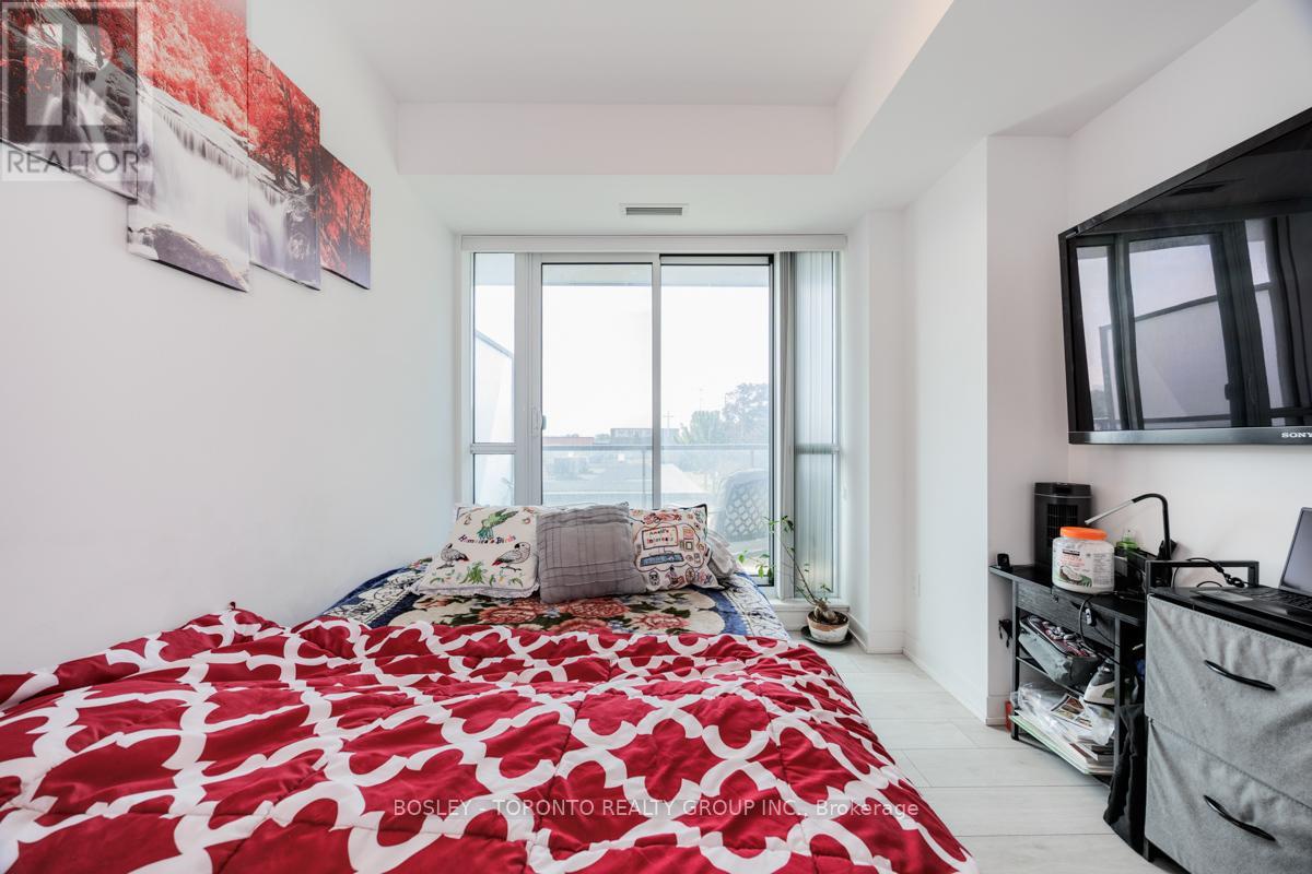 Photo 16 of 363 31 Tippett Road, Toronto ON
