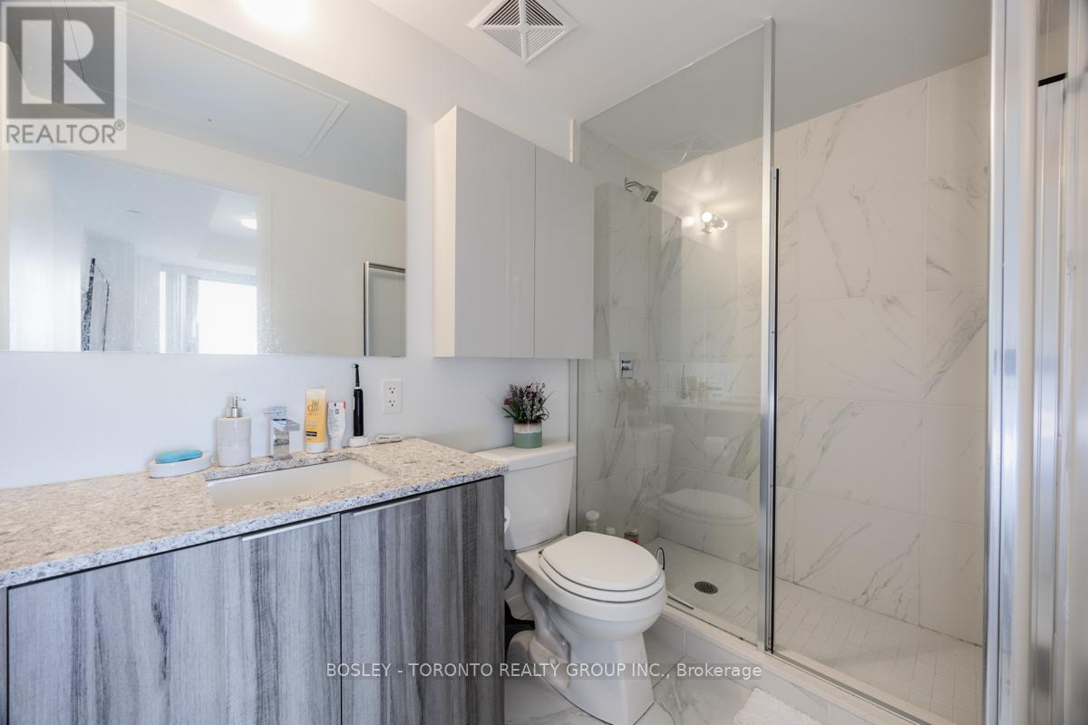 Photo 18 of 363 31 Tippett Road, Toronto ON