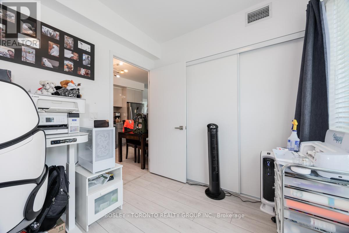 Photo 22 of 363 31 Tippett Road, Toronto ON
