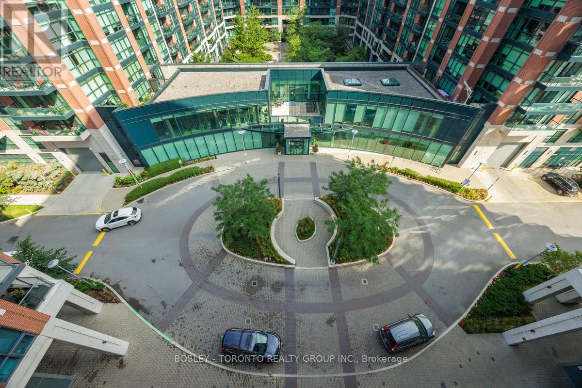 Photo 43 of 363 31 Tippett Road, Toronto ON