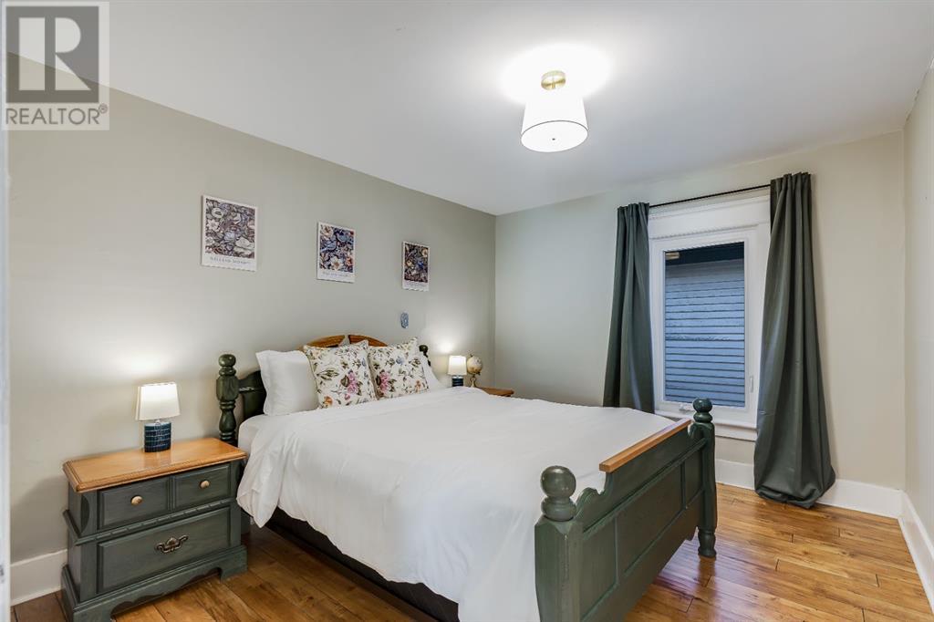 Single Family House for Sale in   Avenue SW Sunalta Calgary 