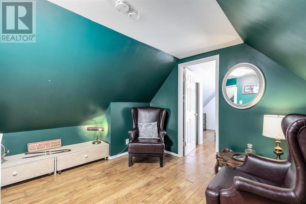 Single Family House for Sale in   Avenue SW Sunalta Calgary 