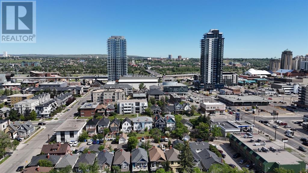 Single Family House for Sale in   Avenue SW Sunalta Calgary 