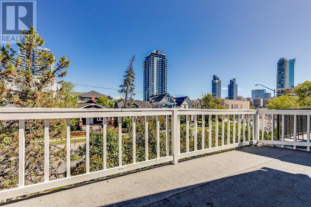 Single Family House for Sale in   Avenue SW Sunalta Calgary 