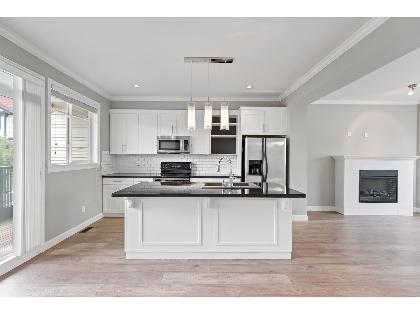Photo 4 of 37 7168 179 Street, Surrey BC